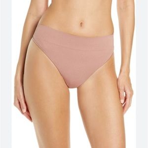 SKIMS Stretch Rib thong -rose clay